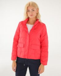Krótka czerwona kurtka. Czerwone kurtki Unisono, s, bez wzorów, z tkaniny, bez kaptura. Za 379.00 zł.