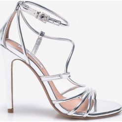 Steve Madden - Sandały Smith. Sandały marki QUECHUA. W wyprzedaży za 299.90 zł.