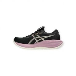 Buty do biegania damskie Asics Gel Cumulus 28. Czarne buty do biegania ASICS, bez wzorów, z materiału, bez zapięcia, do biegania. Za 766.00 zł.
