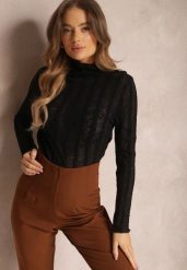 Czarna Bluzka z Ażurowymi Drobnymi Wycięciami Sophanne. Czarne bluzki Renee, m, w ażurowe wzory, bez kołnierzyka, bez ramiączek. W wyprzedaży za 79.99 zł.
