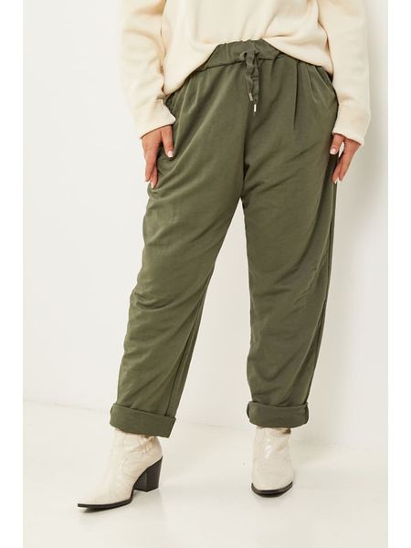 Curvy Lady Spodnie w kolorze khaki rozmiar: 40/42. Brązowe spodnie materiałowe Curvy Lady, bez wzorów, z materiału, klasyczne, z standardowym stanem. Za 108.99 zł.