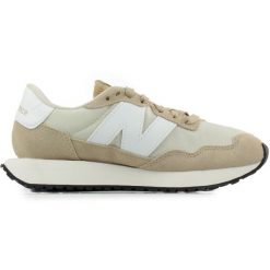 Buty sportowe na co dzień Damskie New Balance 237. Brązowe buty sportowe lifestyle New Balance, bez wzorów, bez zapięcia, trekkingowe. Za 359.00 zł.