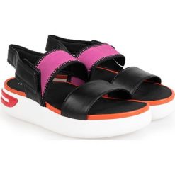 Geox Sandały "Ottaya". Baleriny Geox, bez wzorów, ze skóry, bez obcasa, bez zapięcia. Za 249.00 zł.
