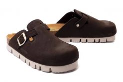 DR. BRINKMANN 600018-09 anthrazit, klapki profilatyczne damskie. Brązowe klapki Dr. Brinkmann, bez wzorów, ze skóry, bez obcasa, bez zapięcia. Za 259.90 zł.