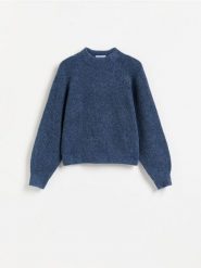 Sweter ze stójką - granatowy. Niebieskie swetry Reserved, l, bez wzorów, z dzianiny, bez ramiączek. Za 129.99 zł.