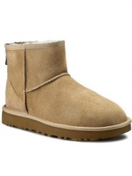 Ugg Śniegowce W Classic Mini II 1016222 Beżowy. Brązowe śniegowce UGG, bez wzorów, ze skóry, bez zapięcia. Za 849.99 zł.