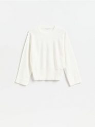 Sweter z lyocellem - złamana biel. Swetry Reserved, l, bez wzorów, z dzianiny, bez ramiączek. Za 129.99 zł.