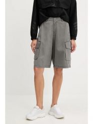 Adidas Bermudy dżinsowe - Loose fit - w kolorze szarym rozmiar: 34. Szare szorty adidas, bez wzorów, z bawełny. Za 140.53 zł.
