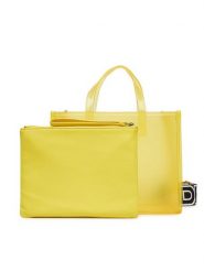 DKNY Torebka Hadlee R51AVC80 Żółty. Żółte torebki klasyczne DKNY, bez wzorów, z tworzywa sztucznego, bez dodatków. Za 269.99 zł.