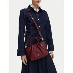 Torebka Beverly Hills Polo Club. Czerwone torebki klasyczne Beverly Hills Polo Club, bez wzorów, klasyczne, bez dodatków. Za 249.99 zł.