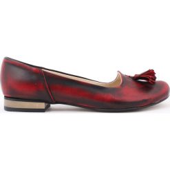 Klasyczne baleriny z frędzlami - skóra naturalna - model 009 - kolor czarno-czerwony (41). Czarne baleriny Zapato, bez wzorów, z materiału, biznesowe, z okrągłym noskiem, bez obcasa, na obcasie, bez zapięcia. W wyprzedaży za 223.30 zł.