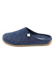 Living Kitzbühel Kapcie w kolorze niebieskim rozmiar: 40. Niebieskie kapcie Living Kitzbühel, bez wzorów, z materiału. Za 149.95 zł.