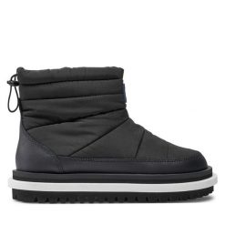 Śniegowce Tommy Jeans. Czarne śniegowce Tommy Jeans, bez wzorów, z jeansu, bez zapięcia. Za 559.99 zł.