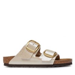 Klapki Birkenstock. Białe klapki Birkenstock, bez wzorów, bez obcasa, bez zapięcia. Za 539.99 zł.