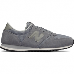 New Balance WL420NBA. Buty sportowe lifestyle marki Mohito. W wyprzedaży za 179.99 zł.
