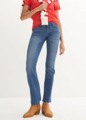 Jeansy o kroju bootcut, mid waist, ze stretchem. Niebieskie jeansy bonprix, bez wzorów, z jeansu. Za 102.99 zł.