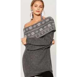 Sweter z szerokim kołnierzem - Szary. Swetry marki INESIS. W wyprzedaży za 79.99 zł.