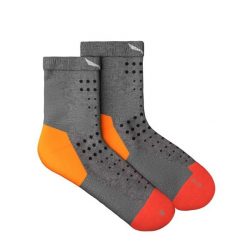 Krótkie skarpety damskie Salewa Pedroc. Szare skarpetki Salewa, bez wzorów, z dzianiny. Za 154.00 zł.