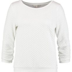 TOM TAILOR DENIM STRUCTURE RUFFLE Bluza off white. Niebieskie bluzy marki comma casual identity, z materiału, casualowe. Za 129.00 zł.