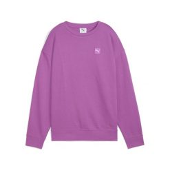 Damska wygodna bluza ESS ELEVATED PUMA Wild Berry Purple. Fioletowe bluzy Puma, m, z aplikacjami, prążkowane, sportowe, bez ramiączek, bez kaptura. Za 162.99 zł.