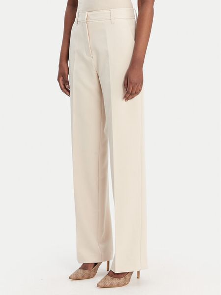 Guess Spodnie materiałowe W6RB02 WH9Y2 Beżowy Regular Fit. Brązowe spodnie materiałowe Guess, z aplikacjami, z materiału. Za 479.99 zł.