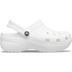 Klapki Crocs Model Classic Platform Clog W Kolor Biały. Białe klapki Crocs, bez wzorów, z gumy, bez obcasa, bez zapięcia. Za 278.00 zł.