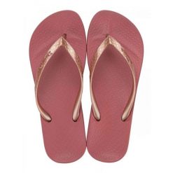 Japonki damskie Ipanema Anat Tan. Czerwone japonki Ipanema, bez wzorów, sportowe. Za 49.99 zł.