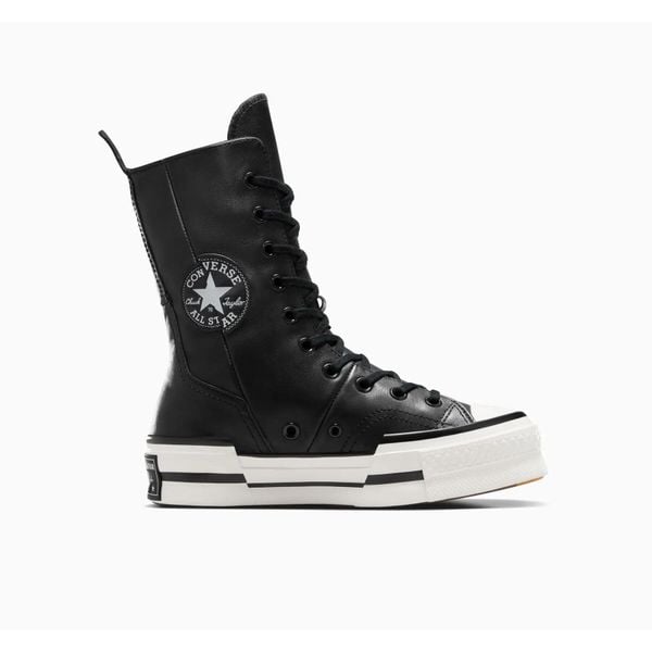 Tenisówki Converse Chuck 70 Plus Xhi Leather. Czarne trampki Converse, bez wzorów, z materiału, eleganckie, przed kolano, bez zapięcia. Za 648.00 zł.