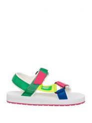 Benetton Sandały w kolorze białym ze wzorem rozmiar: 39. Białe sandały Benetton, bez wzorów, klasyczne, z otwartym noskiem, bez obcasa, na platformie, bez zapięcia. Za 71.95 zł.