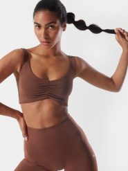 4F Top szybkoschący z materiałów z recyklingu damski 4F x Anna Lewandowska XL. Brązowe topy 4f, xl, bez wzorów, z dzianiny, sportowe, bez kołnierzyka, bez ramiączek. W wyprzedaży za 59.99 zł.