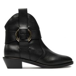 Kowbojki See By Chloé. Czarne botki See By Chloé, bez wzorów, bez obcasa, na słupku, bez zapięcia. Za 1,419.00 zł.