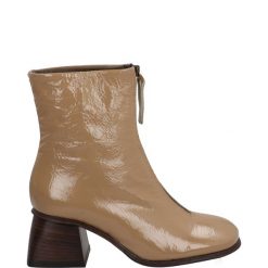 LAKIEROWANE BOTKI JESSY07 ADA CANA. Botki Venezia, bez wzorów, z lakierowanej skóry, bez obcasa, bez zapięcia. Za 329.00 zł.