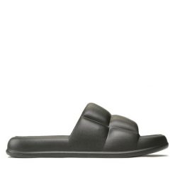 Klapki Keddo. Czarne klapki Keddo, bez wzorów, bez obcasa, bez zapięcia. Za 199.99 zł.
