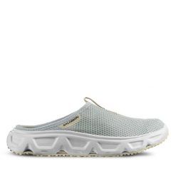 Klapki Salomon. Szare klapki Salomon, bez wzorów, sportowe, bez obcasa, bez zapięcia. Za 249.99 zł.