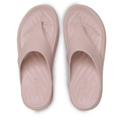 Japonki Crocs. Czerwone japonki Crocs, bez wzorów. Za 179.99 zł.