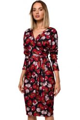 Dopasowana sukienka dzianinowa z kopertową górą i nadrukiem. Sukienki Sukienki.shop, s, bez wzorów, z dzianiny, eleganckie, bez kołnierzyka, bez ramiączek, dopasowane. Za 339.00 zł.