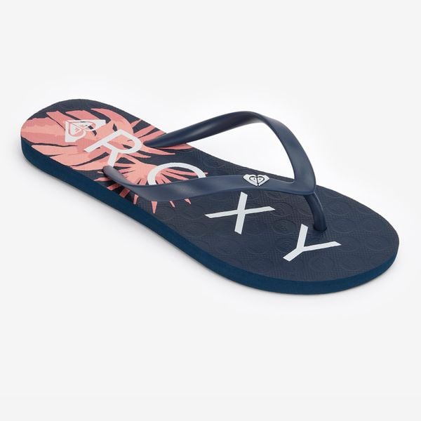 Japonki damskie Roxy To The Sea. Niebieskie japonki Roxy, bez wzorów, z kauczuku, sportowe. W wyprzedaży za 49.99 zł.