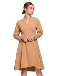 Stylove Sukienka w kolorze beżowym rozmiar: S. Brązowe sukienki Stylove, s, bez wzorów, bez kołnierzyka, bez ramiączek, midi. Za 168.06 zł.