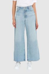 7 FOR ALL MANKIND Jasnoniebieskie jeansy damskie Szwedy Zoey Air Wash. Niebieskie jeansy 7 for all mankind, s, bez wzorów, z bawełny. W wyprzedaży za 399.99 zł.