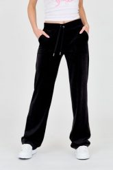 JUICY COUTURE Czarne spodnie Del Ray Pocket Pant. Czarne spodnie dresowe Juicy Couture, bez wzorów, z dresówki. W wyprzedaży za 229.99 zł.