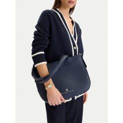 Torebka Beverly Hills Polo Club. Niebieskie torebki klasyczne Beverly Hills Polo Club, bez wzorów, klasyczne, bez dodatków. Za 219.99 zł.