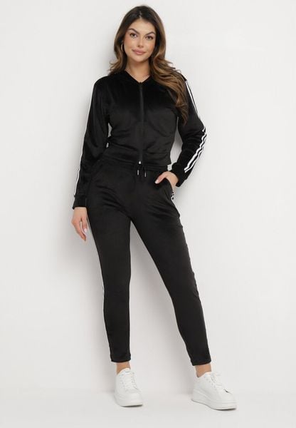 Czarny Welurowy Komplet Dresowy 2-Częściowy z Lampasami Bluza i Spodnie Atiriv. Czarne bluzy Born2be, m, bez wzorów, z dresówki, bez kaptura. Za 44.99 zł.