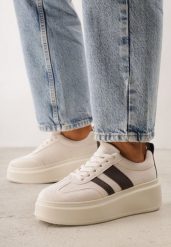 Beżowo-Brązowe Sneakersy Kultowe Tenisówki na Platformie z Koturnem Elisara. Brązowe trampki Born2be, bez wzorów, z jeansu, bez zapięcia. Za 119.99 zł.