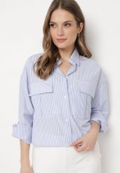 Jasnoniebieska Koszula o Krótszym Kroju z Kieszeniami w Paski Guelia. Niebieskie koszule Born2be, l, bez wzorów, eleganckie, bez kołnierzyka, bez ramiączek. W wyprzedaży za 76.49 zł.