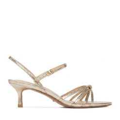 Sandały DeeZee. Żółte sandały DeeZee, bez wzorów, bez obcasa, na szpilce, bez zapięcia. Za 119.99 zł.