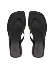 Vagabond Shoemakers Japonki Izzy 5913-401-20 Czarny. Czarne japonki Vagabond Shoemakers, bez wzorów, ze skóry. Za 369.99 zł.