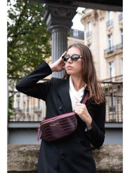 Maison héritage PARIS Skórzana saszetka "Kimi Croco" w kolorze bordowym - 28 x 15 x 5 cm rozmiar: onesize. Czerwone nerki i saszetki maison héritage PARIS, bez wzorów, z materiału, sportowe, bez dodatków. Za 217.99 zł.