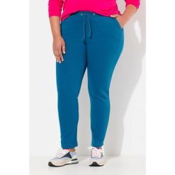 Damskie Spodnie dresowe miękki materiał wewnętrzny elastyczna gumka w pasie. Niebieskie spodnie dresowe Ulla Popken, bez wzorów, z bawełny, długie. Za 195.99 zł.