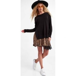 Sukienka TWINSET. Czarne sukienki Twinset Milano, m, bez wzorów, z satyny, z asymetrycznym kołnierzem, bez ramiączek, asymetryczne. Za 1,069.00 zł.