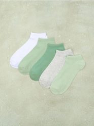 Skarpetki 4 pack - zielony. Zielone skarpetki Sinsay, bez wzorów. Za 15.99 zł.